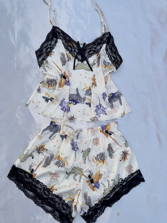 Pyjama bustier short en satin