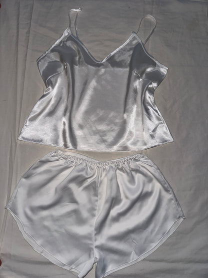 Pyjama bustier-short en satin ￼