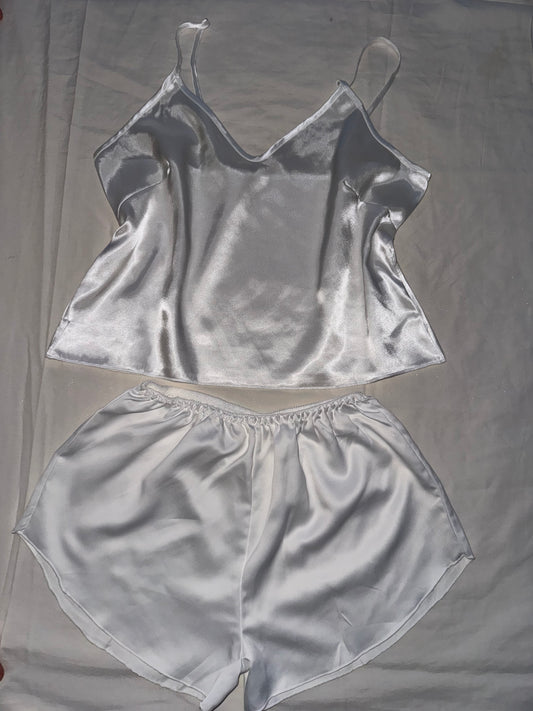 Pyjama bustier-short en satin ￼